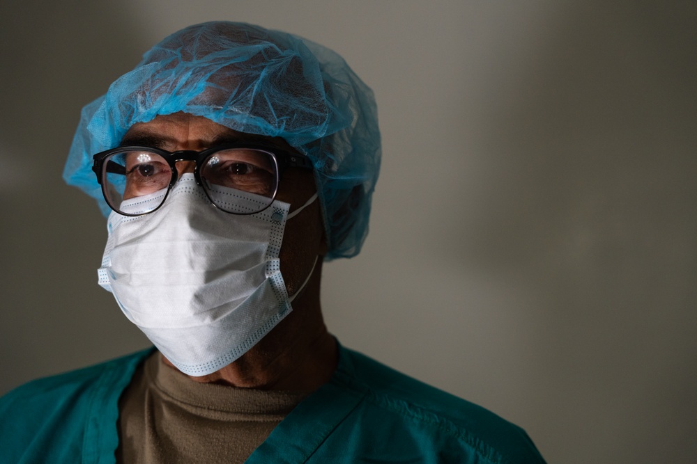 AMISTAD 2025: U.S. Air Force medical personnel observe surgical procedure in El Salvador
