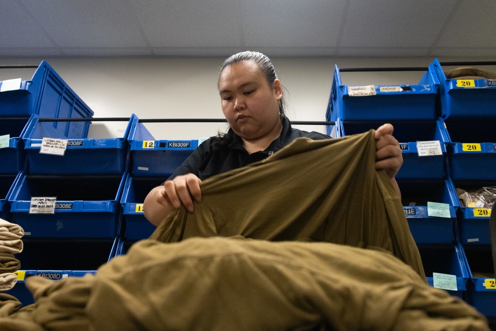 20th Sergeant Major of the Marine Corps Sgt. Maj. Carlos A. Ruiz Visits MCBH