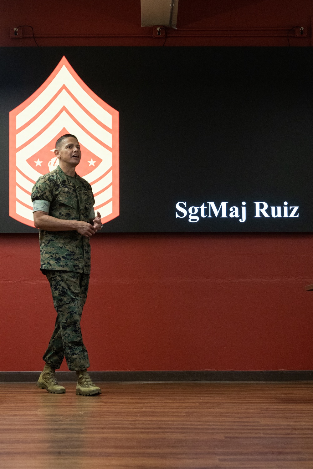 20th Sergeant Major of the Marine Corps Sgt. Maj. Carlos A. Ruiz Visits MCBH