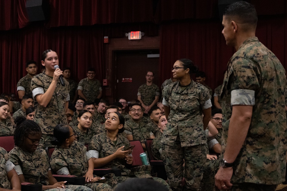 20th Sergeant Major of the Marine Corps Sgt. Maj. Carlos A. Ruiz Visits MCBH