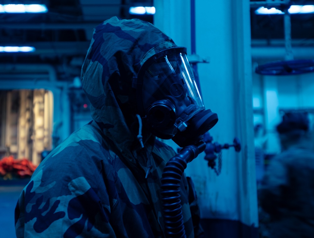 31st Marine Expeditionary Unit Conducts Chemical Response Element Exercise aboard USS America (LHA 6)