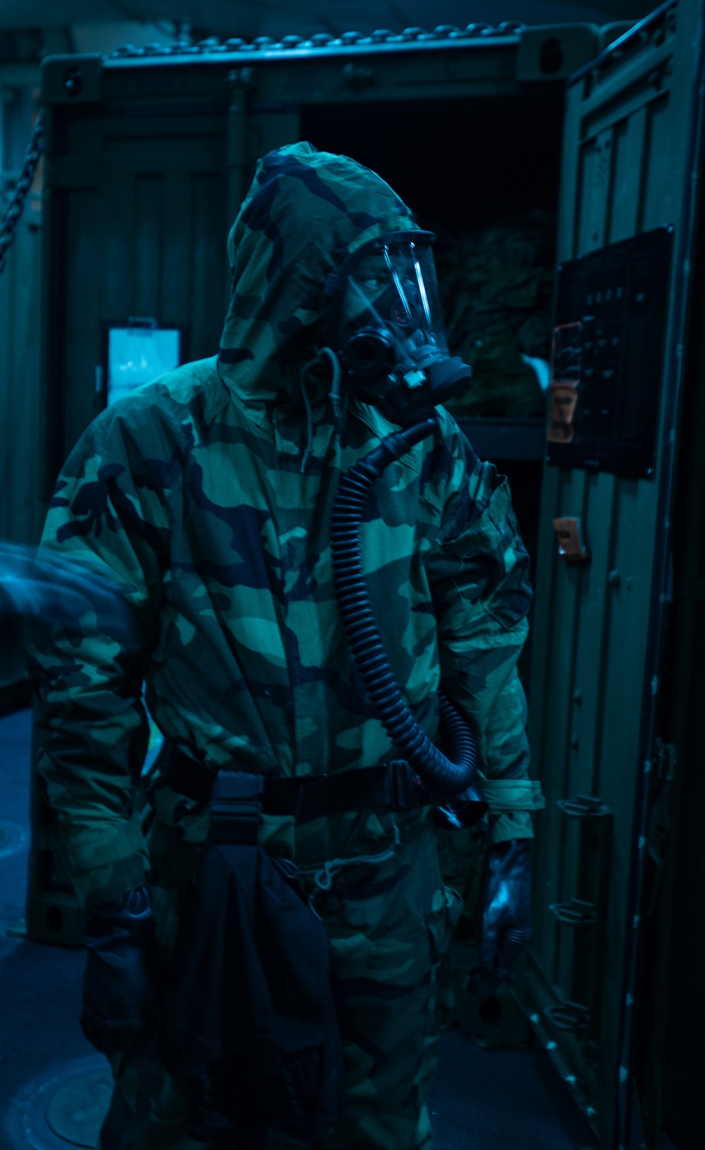 31st Marine Expeditionary Unit Conducts Chemical Response Element Exercise aboard USS America (LHA 6)