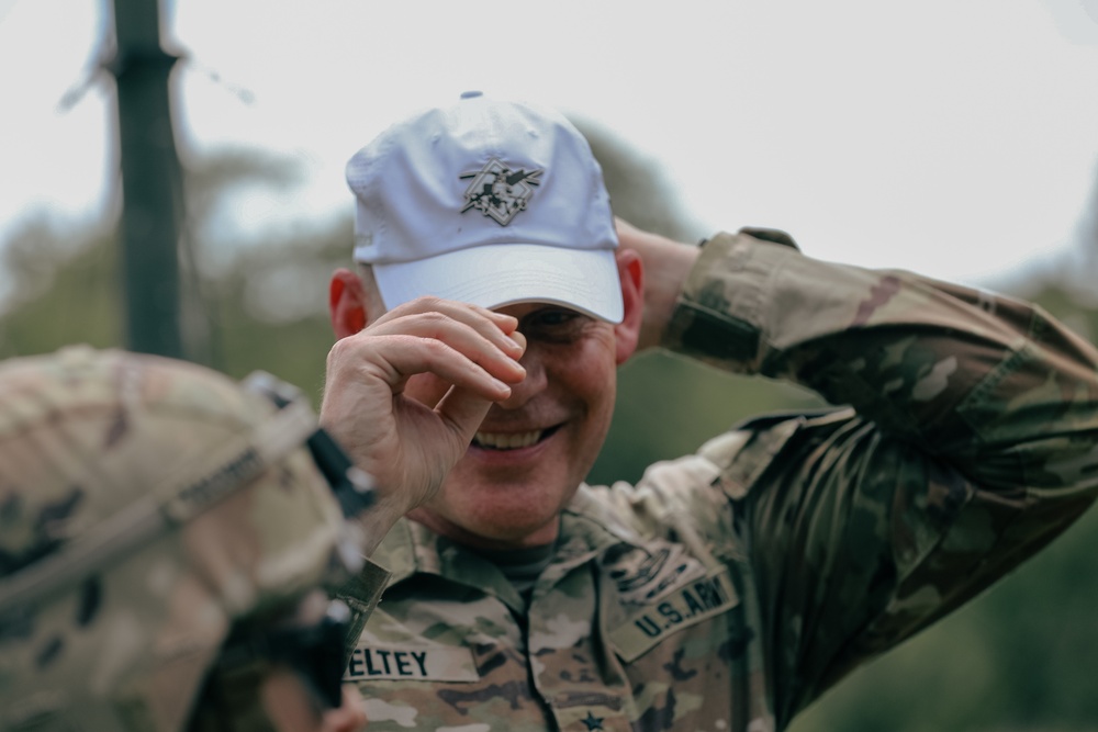 1st Cavalry Division Commander takes flight with 1st Air Cavalry Brigade