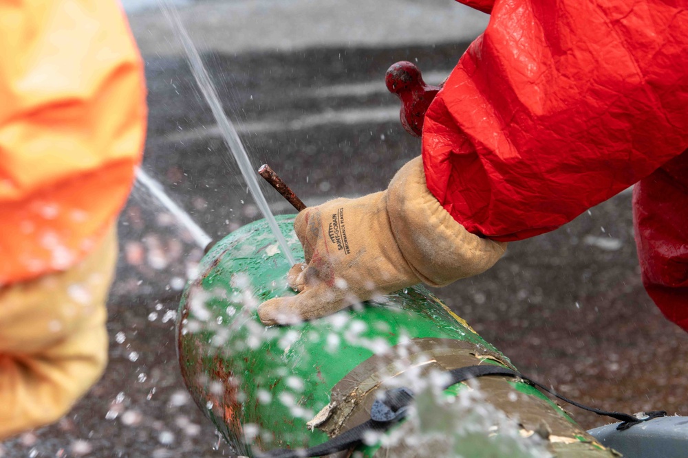 Airmen, Guardsmen and Marines train in HAZMAT response