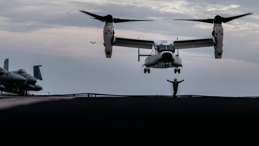 George Washington Conducts Flight Operations