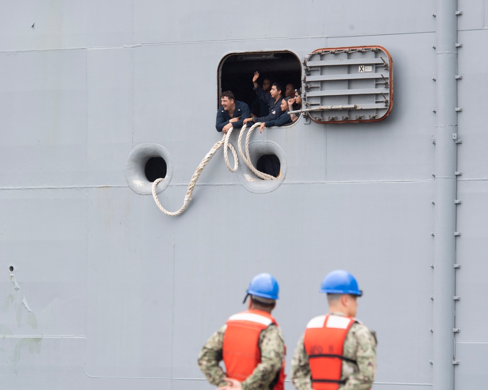 USS Tripoli (LHA 7) Arrives at CFAS