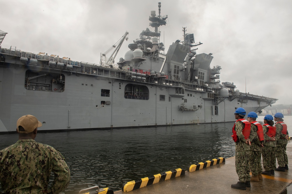 USS Tripoli (LHA 7) Arrives at CFAS