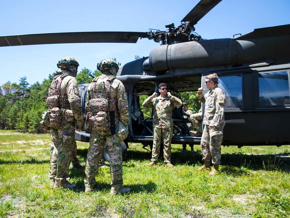 Regional Cooperation 25 UH-60 familiarization