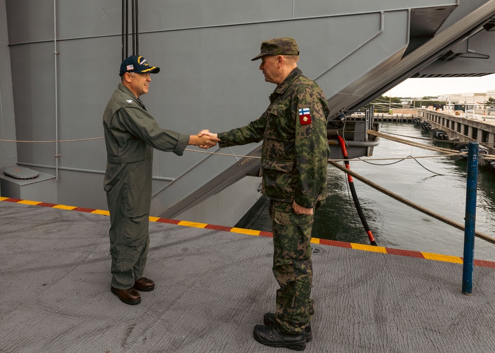 Finnish Defence Force Visits Ford