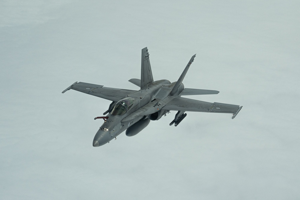 Atlantic Trident 25: 100th ARW refuels Finnish Air Force F/A-18s