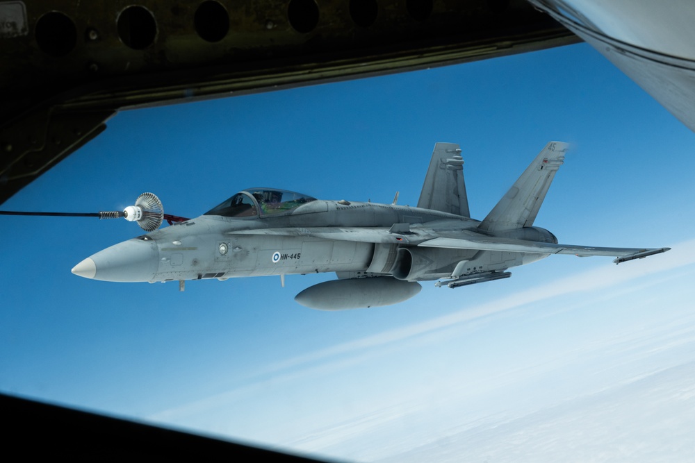Atlantic Trident 25: 100th ARW refuels Finnish Air Force F/A-18s