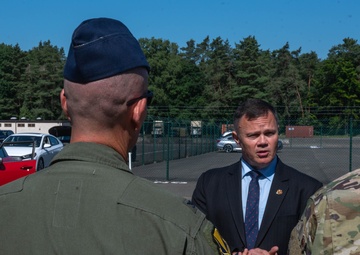 IMCOM-Europe recognizes Kapaun Vehicle Registration team for process improvements for KMC