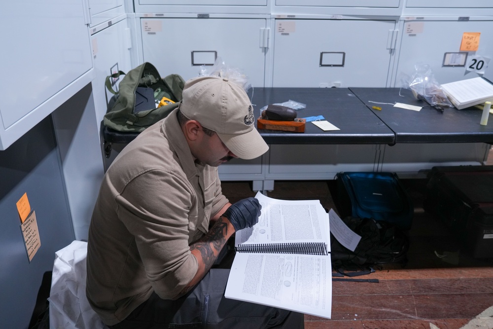 2nd MLG EOD steps back in history at the Smithsonian’s Museum of American History