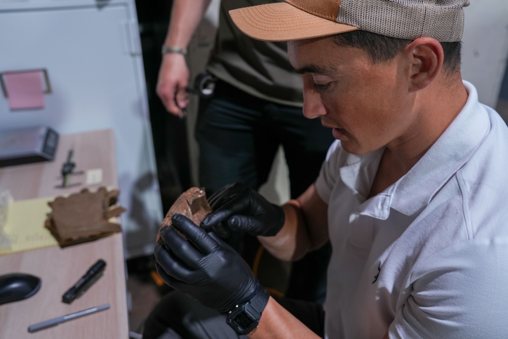 2nd MLG EOD steps back in history at the Smithsonian’s Museum of American History