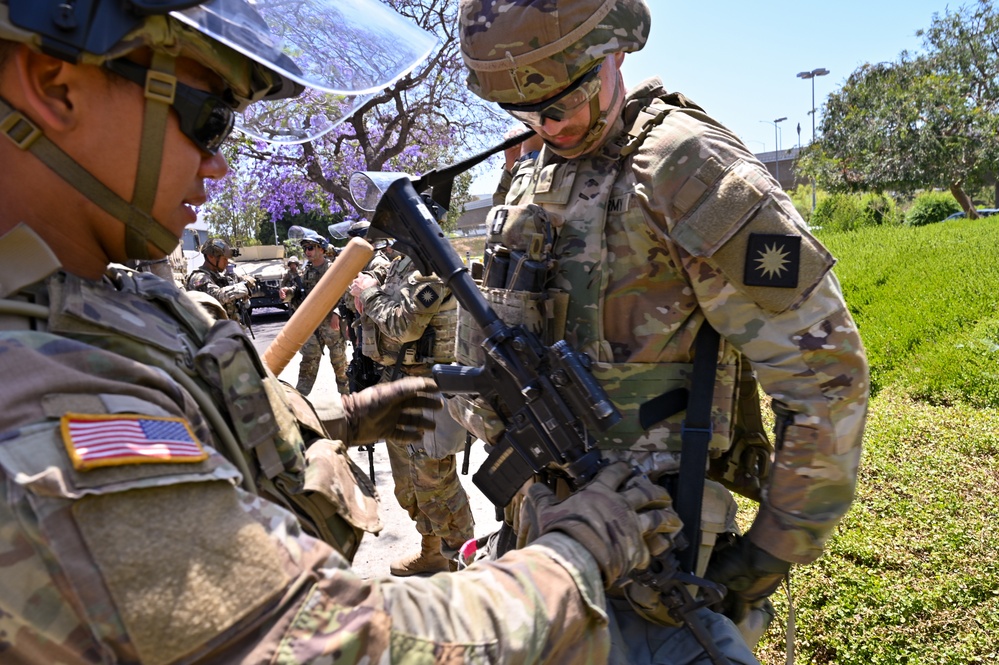 California National Guard Soldiers support federal security mission in Los Angeles