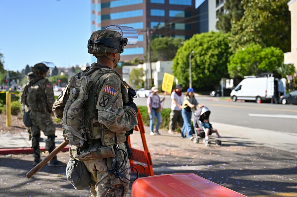California National Guard Soldiers support federal security mission in Los Angeles