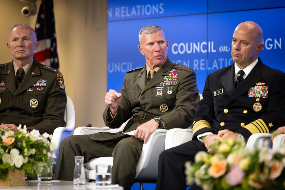 Commandant, Gen. Eric Smith, and Military Service Chiefs attend D.C. CFR Panel