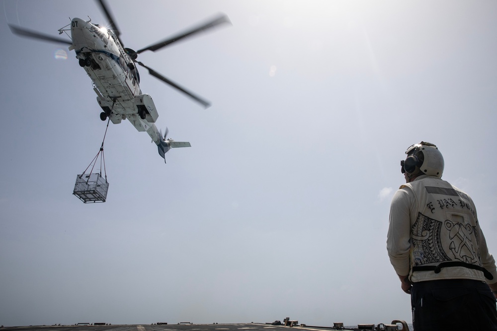 USS Wayne E. Meyer conducts operations in the U.S. Central Command area of responsibility as part of the Carl Vinson Carrier Strike Group