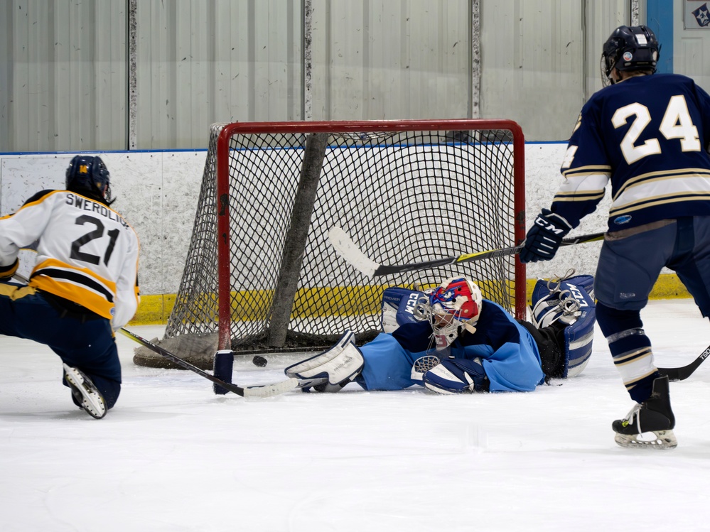 USU Fighting Docs Win Hockey Championship