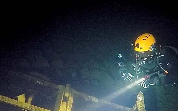 Dr. Delores M. Etter Award Honors Nash’s Impact on UEM Stealth and Readiness