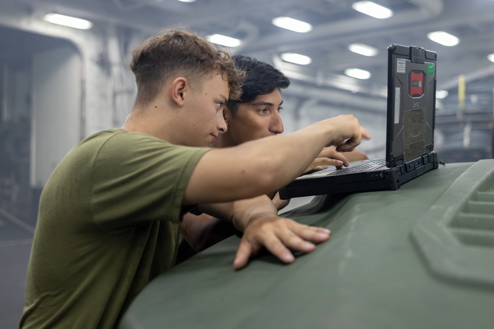 22nd MEU (SOC)| Vehicle Maintenance