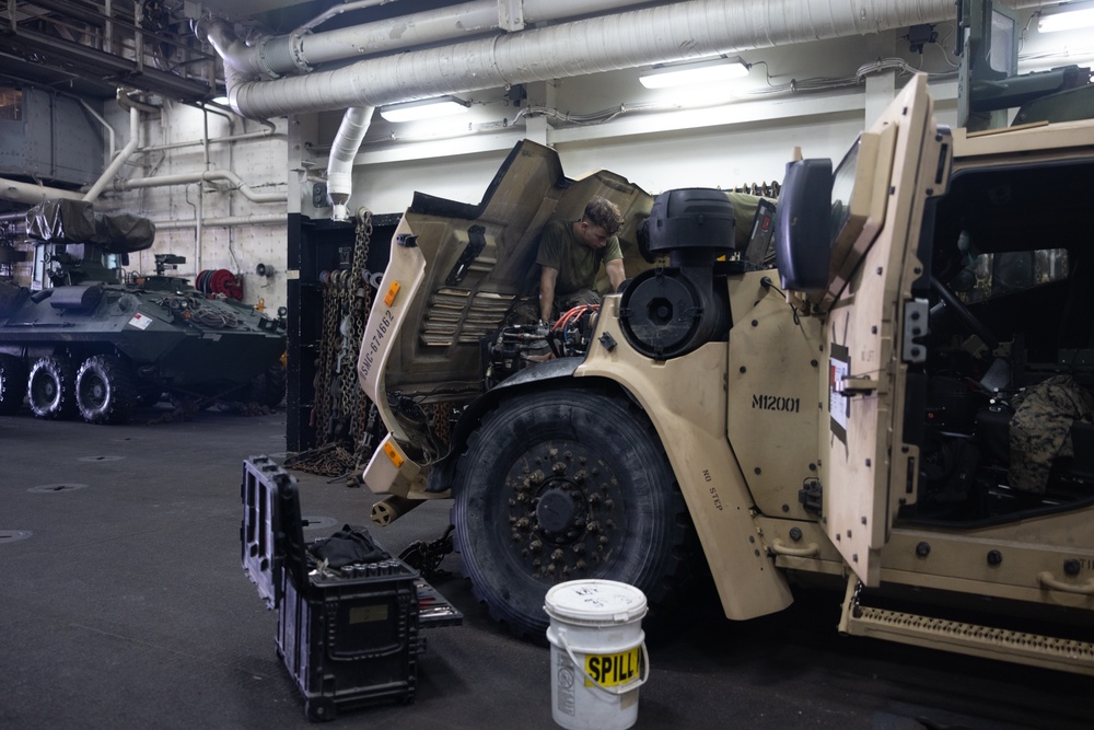 22nd MEU (SOC)| Vehicle Maintenance
