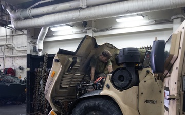 22nd MEU (SOC)| Vehicle Maintenance