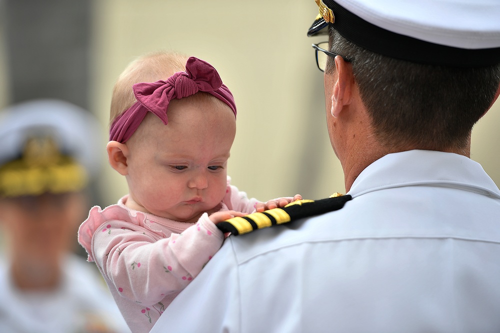 Navy Medicine Readiness and Training Unit Port Hueneme conducts Change of Charge