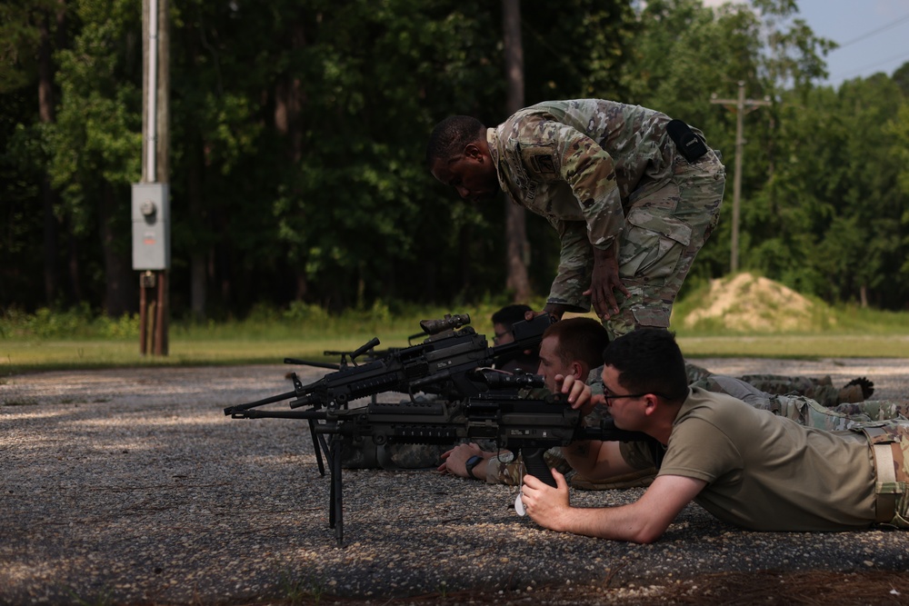 XVIII Airborne Corps Soldiers Enhance Lethality With Machine Gun Training