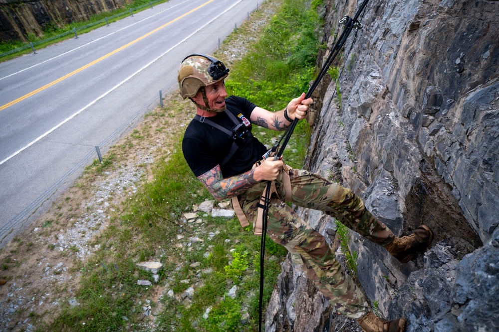 Climb to Glory: Soldiers Take to the Cliffs at Mountain Fest 2025