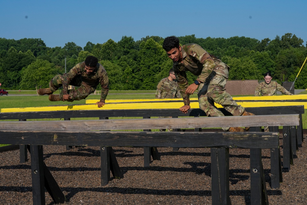 52 EOD conducts pre air assault PT.