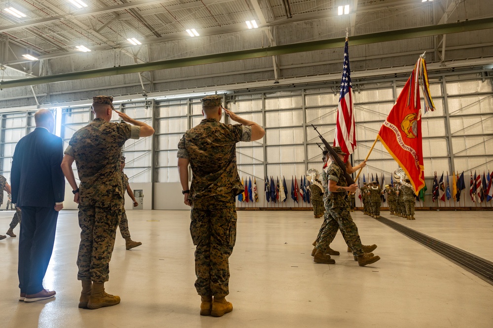 VMM-162 change of command ceremony