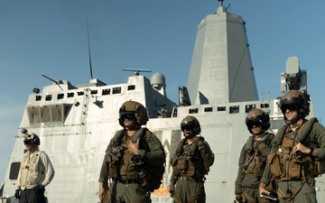 U.S. Marines with VMM-266 conduct qualifications aboard USS New York