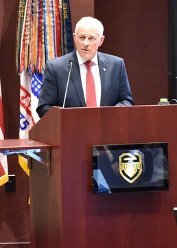 SMDC civilian leader speaks at PALT event