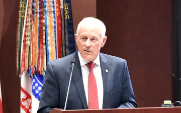 SMDC civilian leader speaks at PALT event