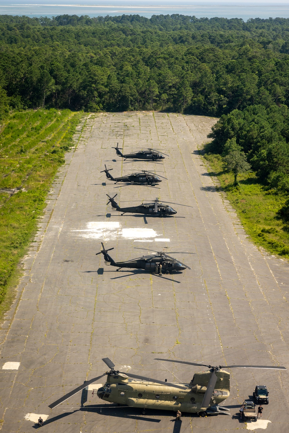 MCAS Cherry Point training areas hosts U.S. Army door gunner exercise