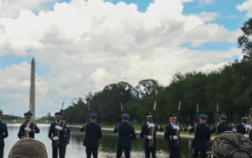 USAF Honor Guard Drill Team performs for Honor Flight Chicago veterans