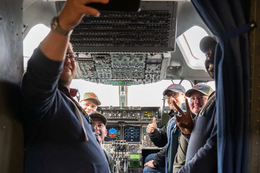 The C-17 WCDT Performs at the 2025 Moses Lake Airshow