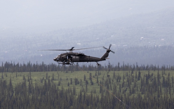 Alaska Army National Guard aviators help fight Alaska wildfires