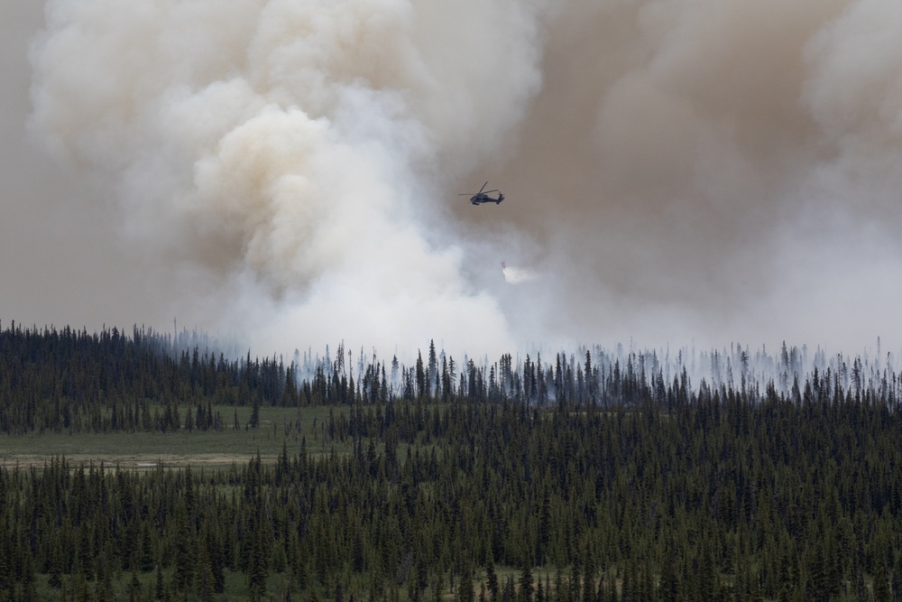 Alaska Army National Guard aviators help fight Alaska wildfires