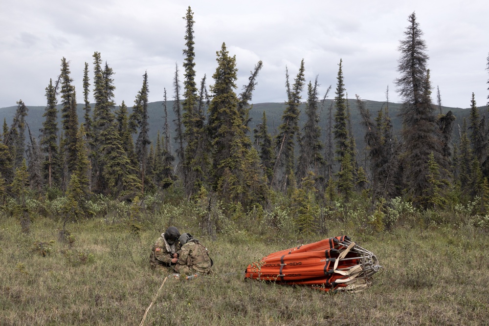 Alaska Army National Guard aviators help fight Alaska wildfires