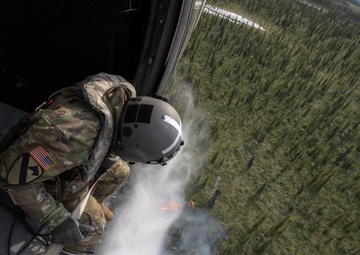 Alaska Army National Guard aviators help fight Alaska wildfires