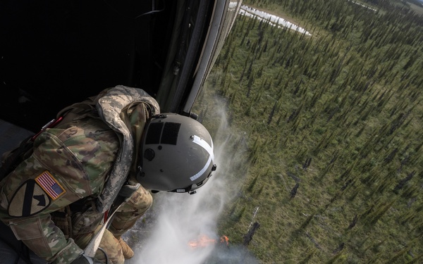 Alaska Army National Guard aviators help fight Alaska wildfires
