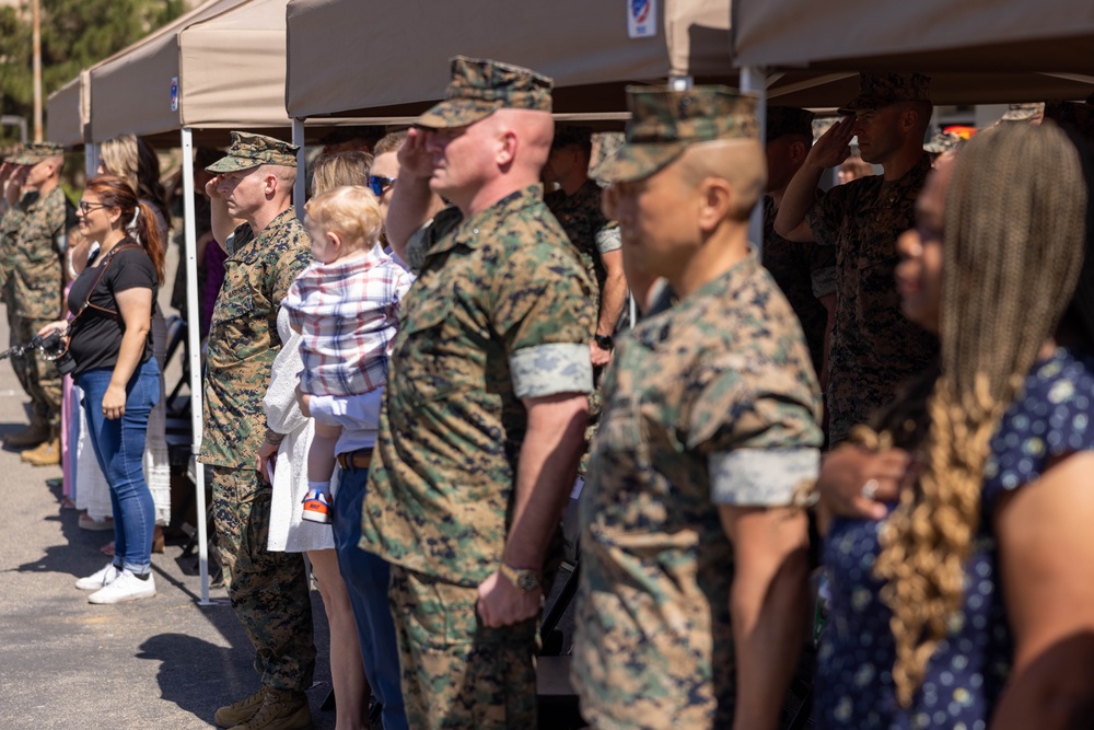 1st LAR holds change of command ceremony