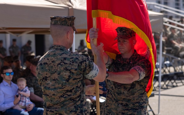 1st LAR holds change of command ceremony