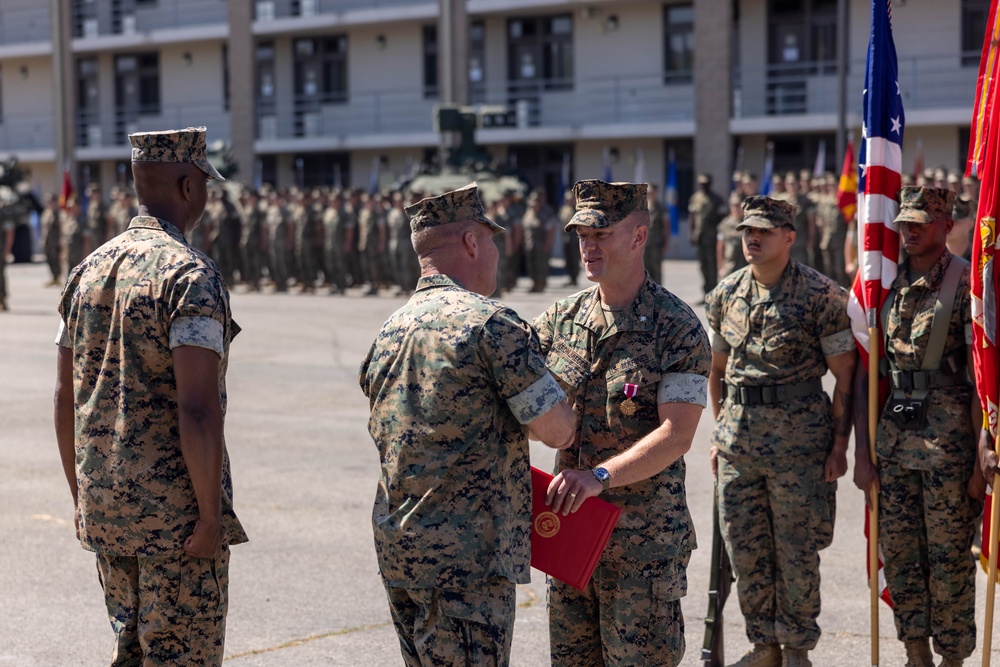1st LAR holds change of command ceremony
