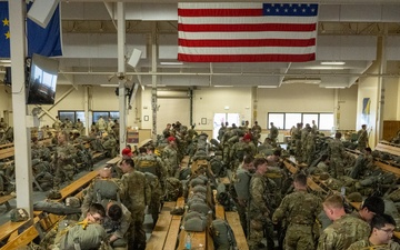 U.S. Army Soldiers prepare for jump at JBER