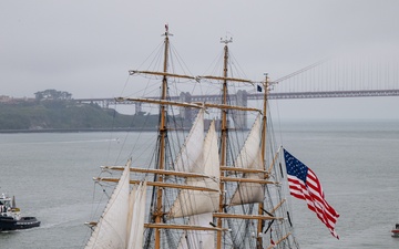 CGC Eagle Sails into San Francisco Bay