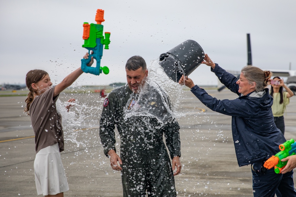 MCAS Iwakuni CO conducts final flight