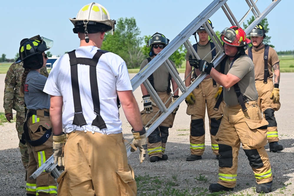 155th Civil Engineering Airmen Practice Combat Skills